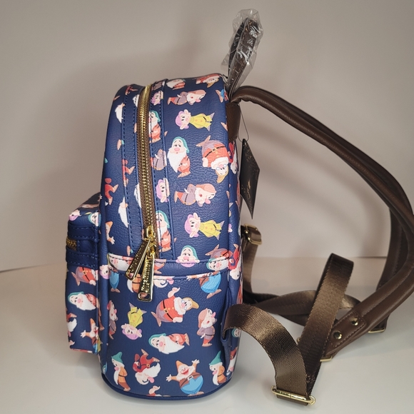 Loungefly Snow White and The Seven Dwarfs All Over Print Mini Backpack - Picture 4 of 6